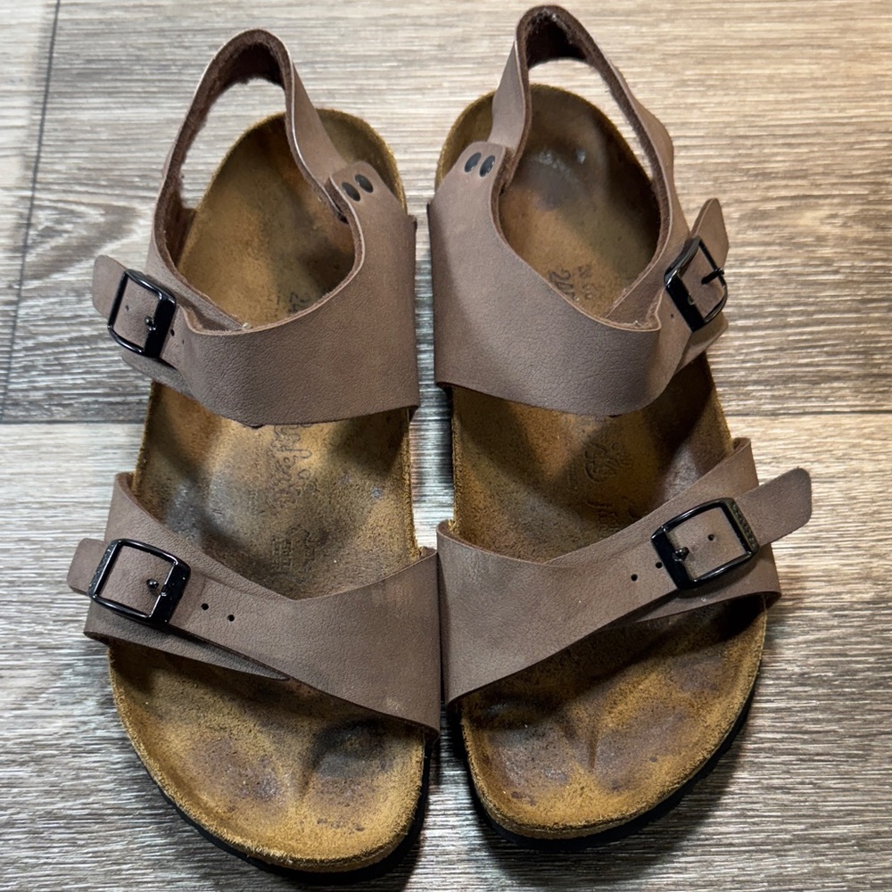 Birkis Birkenstock Strap Sandals woman’s 38 (s57)